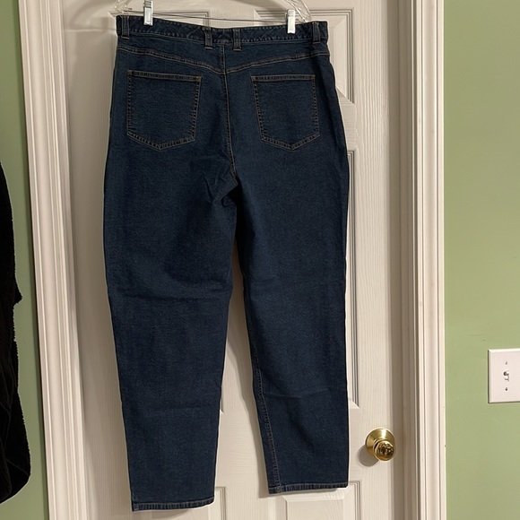 Talbots Women’s Straight Leg Stretch Jeans - Picture 2 of 4